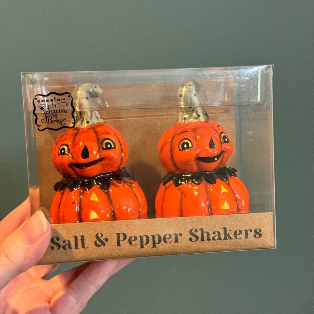 Johanna Parker Retro Anthropomorphic Jack-o'-Lantern Salt & Pepper Shakers
